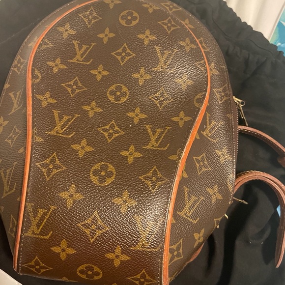 💯% Authentic Pre-loved Louis Vuitton Small Vintage Monogram Ellipse Backpack - Picture 1 of 9